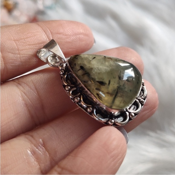 Necklace, Prehnite Pendant, 925 Silver Plated, Prehnite Pendant - Picture 4 of 5